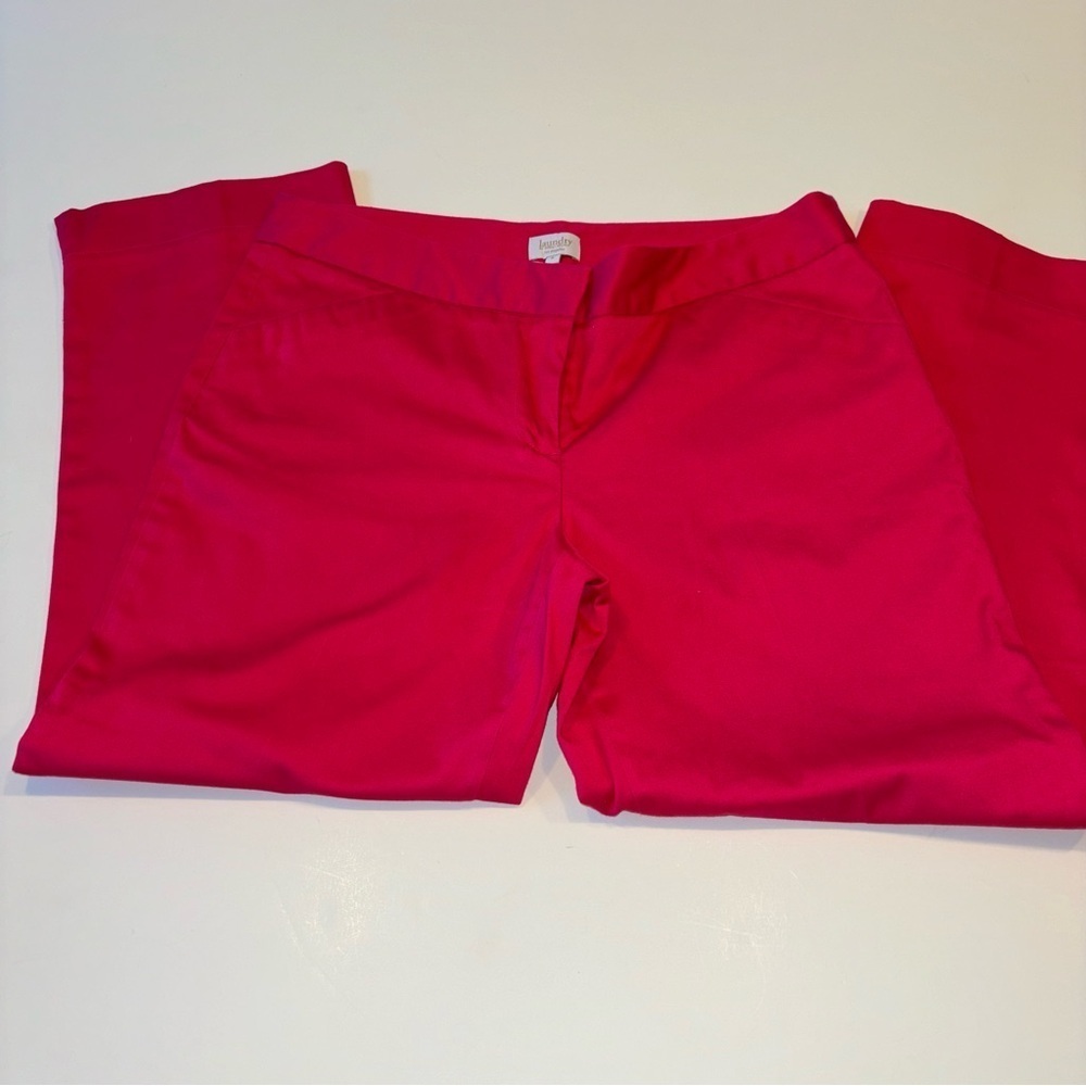 2/$30 Laundry by Shelli Segal Los Angeles Pink Cropped pants Size 8